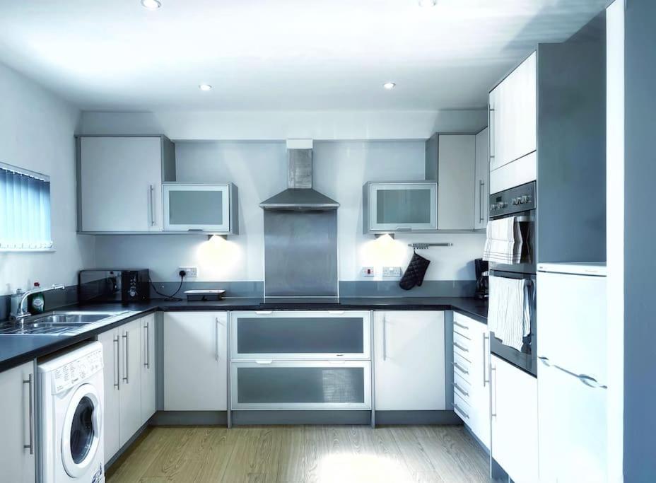 New Luxurious And Business Apt Apartment Swansea Ngoại thất bức ảnh